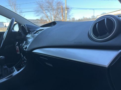 Used 2012 MAZDA MAZDA3 i Touring image 30