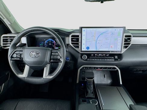 Used 2023 Toyota Sequoia SR5 w/ SR5 Premium Package AWD/4WD image 13