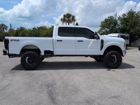 Certified 2024 Ford F250 XLT w/ FX4 Off-Road Package AWD/4WD image 2