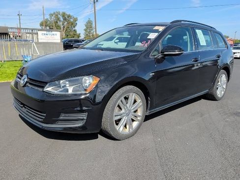 Used 2016 Volkswagen Golf Limited Edition FWD image 1