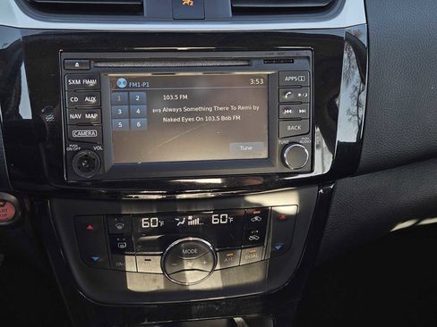 Used 2016 Nissan Sentra SL image 16