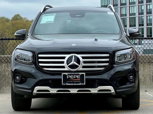 Certified 2026 Mercedes-Benz GLB 250 4MATIC image 3