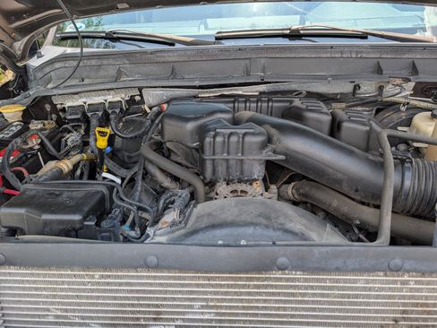 Used 2016 Ford F250 XLT w/ XLT Premium Package AWD/4WD image 22
