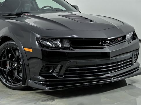 Used 2015 Chevrolet Camaro Z/28 RWD image 3