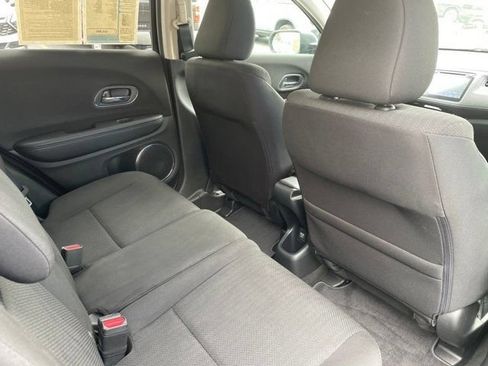 Used 2016 Honda HR-V EX image 11