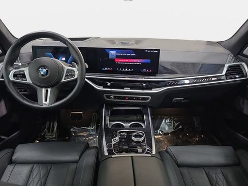 Certified 2024 BMW X7 M60i w/ Executive Package image 9