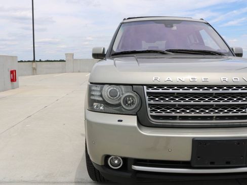 Used 2010 Land Rover Range Rover Supercharged AWD/4WD image 36