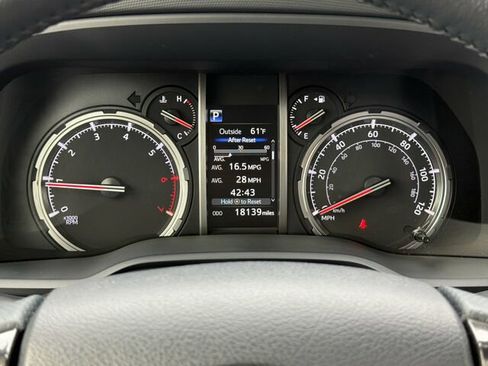 Used 2024 Toyota 4Runner TRD Off-Road Premium w/ Off Road Premium Plus Package image 31