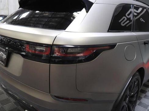 Used 2018 Land Rover Range Rover Velar R-Dynamic SE image 8