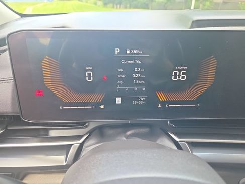 Certified 2026 Kia Carnival FWD image 21