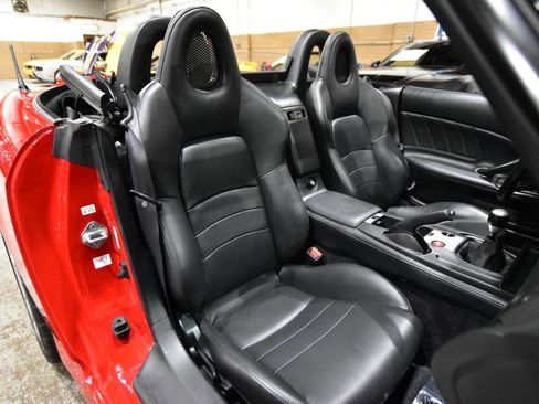 Used 2004 Honda S2000 image 34