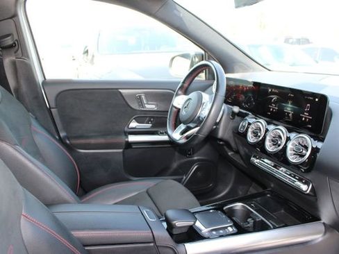 Used 2023 Mercedes-Benz GLA 250 image 5