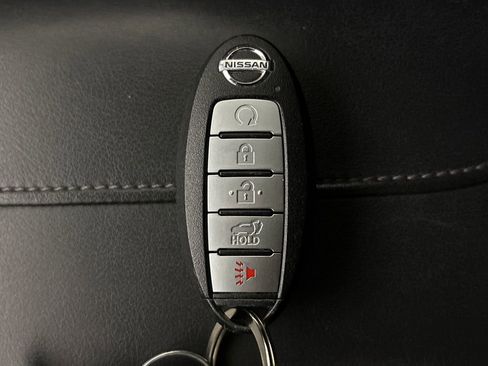 Used 2019 Nissan Rogue SV w/ Premium Package image 33