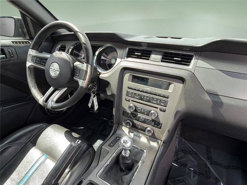 Used 2011 Ford Mustang GT Premium w/ Comfort Pkg RWD image 15