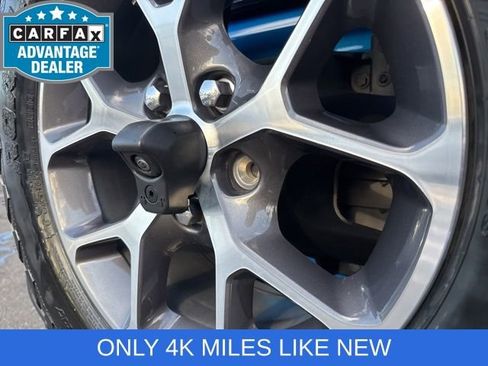 Used 2025 Jeep Wrangler Sport S image 16