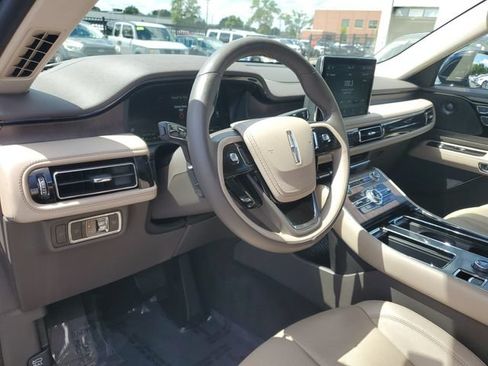 Certified 2023 Lincoln Aviator Reserve w/ Equipment Group 201A AWD/4WD image 13