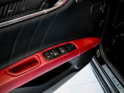 Used 2022 Maserati Ghibli Modena Q4 image 16