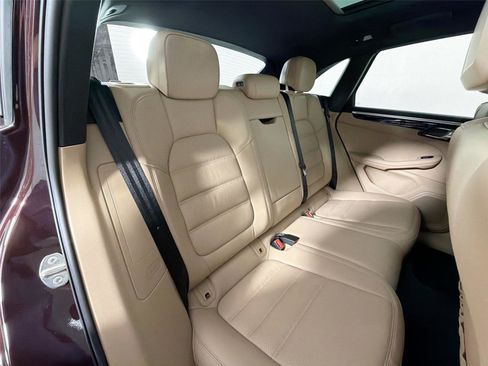 Certified 2023 Porsche Macan Turbo AWD/4WD image 27
