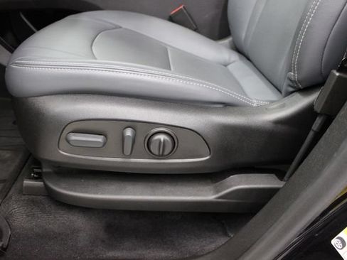 Used 2024 Buick Enclave Essence w/ Experience Buick Package AWD/4WD image 34