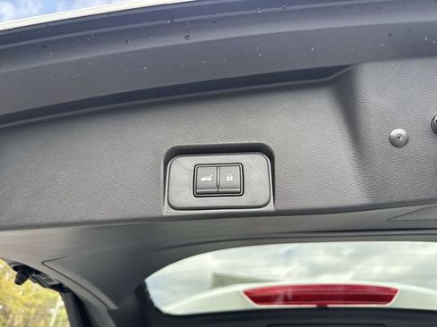 New 2026 Nissan Rogue SV AWD/4WD image 13