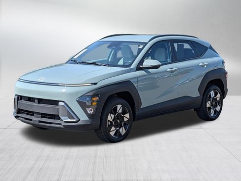 Used 2025 Hyundai Kona SEL AWD/4WD image 3