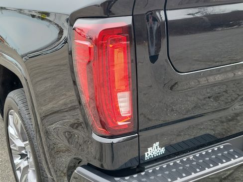 Certified 2025 GMC Sierra 1500 Denali AWD/4WD image 11