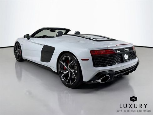Used 2021 Audi R8 V10 w/ Premium Package image 8