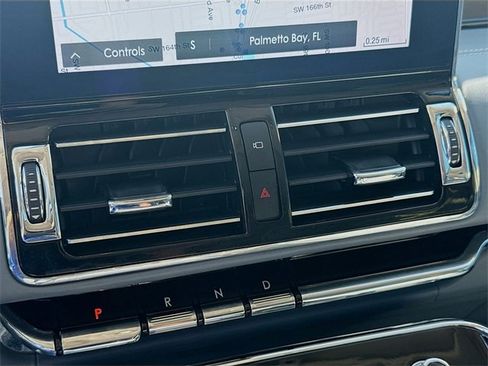 Used 2020 Lincoln Navigator Black Label w/ Cargo Convenience Package image 15