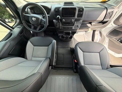 Used 2025 RAM ProMaster 1500 w/ Convenience Group FWD image 18