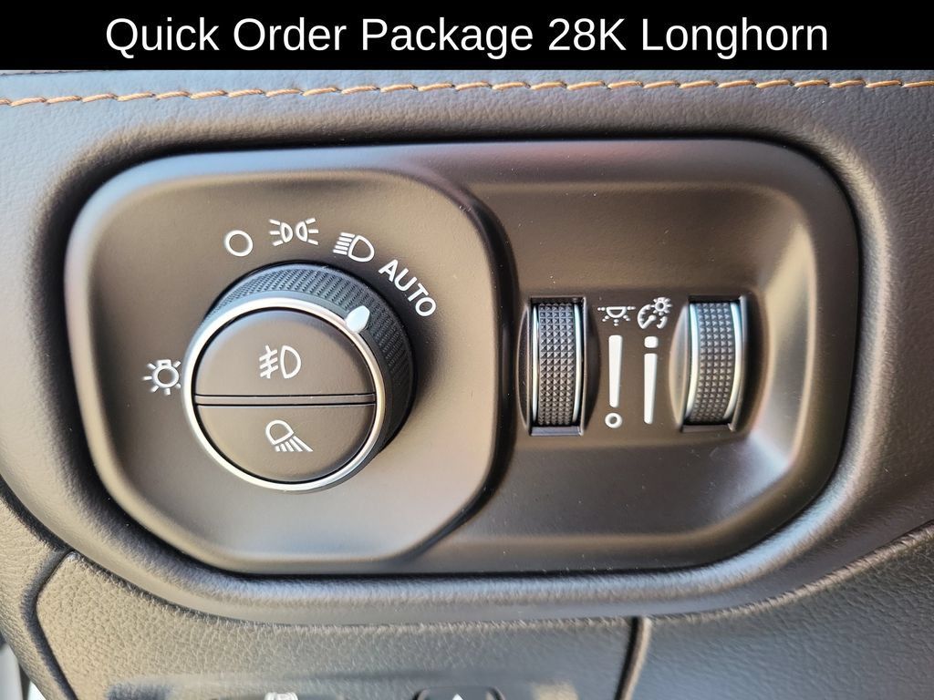 Used 2022 RAM 1500 Limited AWD/4WD image 12