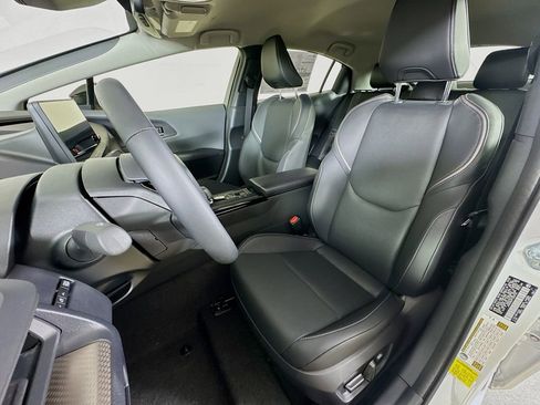 New 2026 Toyota Prius XLE image 12