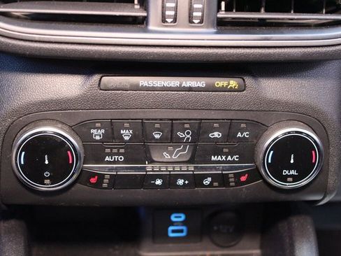 Used 2023 Ford Escape Active image 28