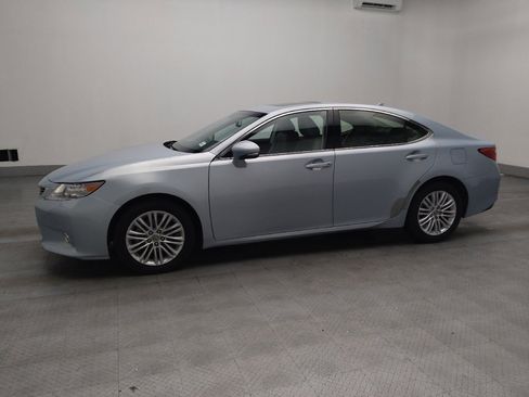 Used 2014 Lexus ES 350 w/ Luxury Package image 2