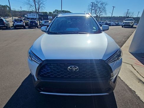 Used 2023 Toyota Corolla Cross LE image 1