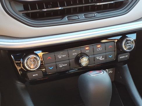 New 2026 Jeep Compass Limited image 10