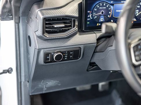 Used 2024 Ford Mustang GT RWD image 19