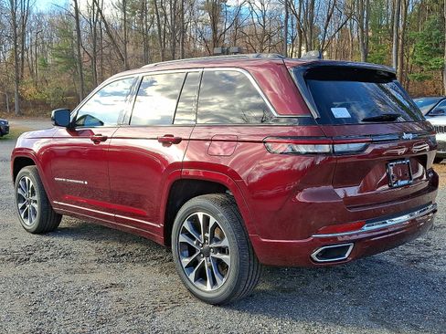 New 2025 Jeep Grand Cherokee Overland w/ Trailer Tow Package image 4