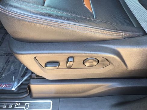 Certified 2024 GMC Sierra 1500 AT4 w/ AT4 Premium Package image 18