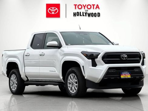 New 2026 Toyota Tacoma SR5 RWD image 2
