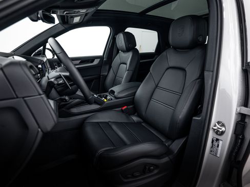 New 2026 Porsche Cayenne S AWD/4WD image 5