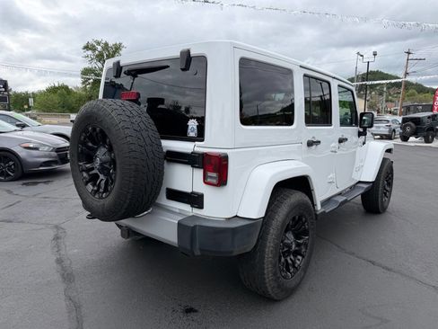 Used 2018 Jeep Wrangler Unlimited Sahara AWD/4WD image 20