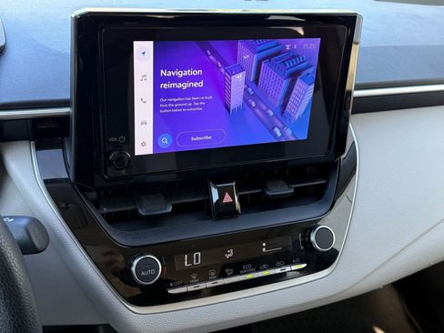 Used 2024 Toyota Corolla LE image 28