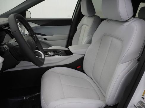 New 2026 Jeep Cherokee Laredo AWD/4WD image 15