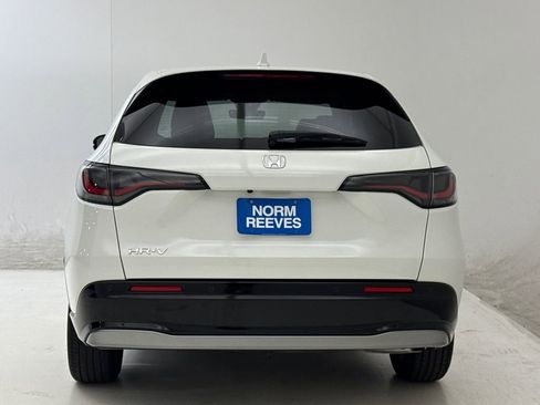 Certified 2025 Honda HR-V EX-L image 8