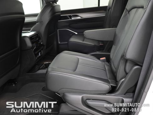 New 2026 Jeep Grand Wagoneer 4WD w/ HD Trailer Tow Package image 8