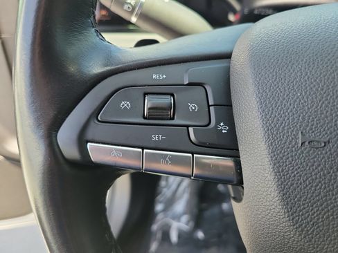 Used 2024 Cadillac XT4 Premium Luxury AWD/4WD image 24