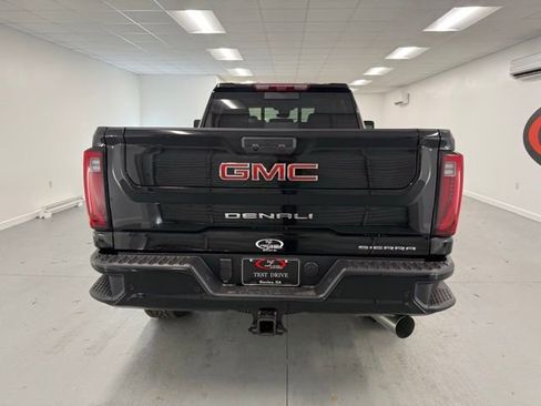 New 2025 GMC Sierra 2500 Denali w/ Denali Reserve Package image 7