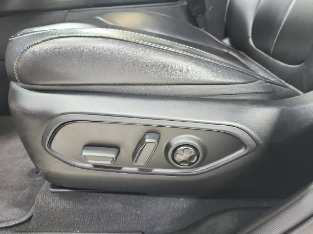 Used 2023 Jeep Grand Cherokee Limited AWD/4WD image 19