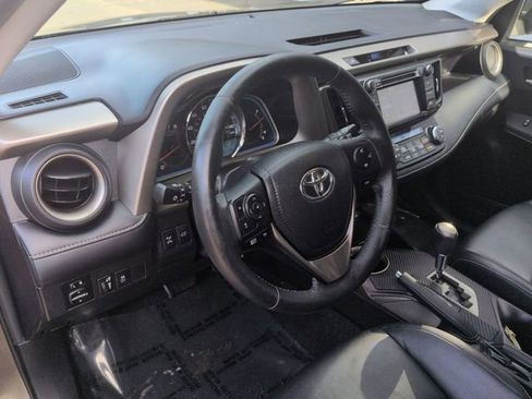 Used 2014 Toyota RAV4 Limited image 10