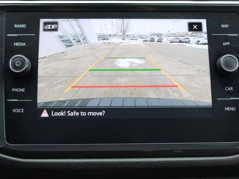 Certified 2023 Volkswagen Tiguan SEL R-Line image 18